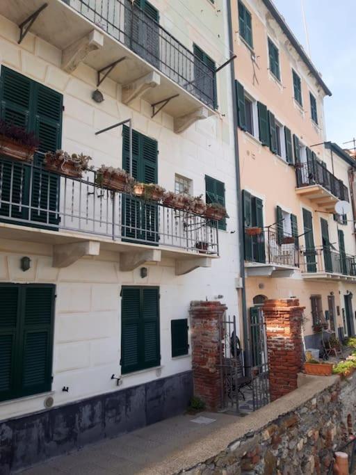 Pisi Home, 2 Min Dalla Spiaggia E Dall' Ospedale Gaslini Genova Eksteriør billede