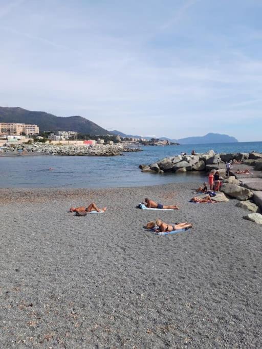 Pisi Home, 2 Min Dalla Spiaggia E Dall' Ospedale Gaslini Genova Eksteriør billede